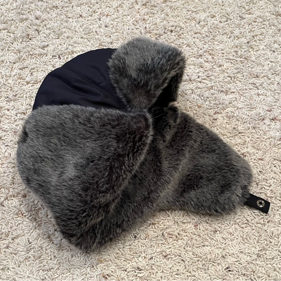 Eddie Bauer Trapper Down Faux Fur Hat - Picture 6 of 8